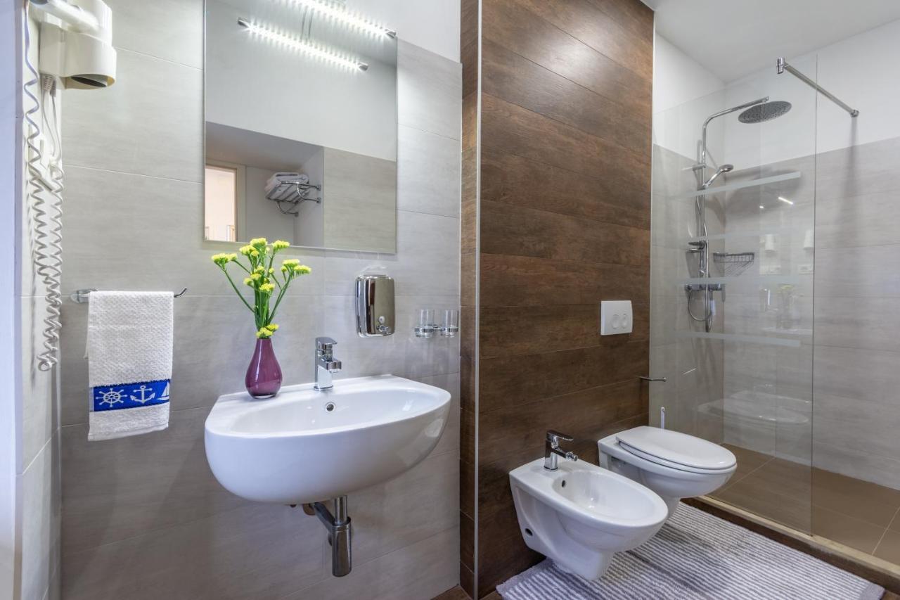 Deluxe Apartments Muse Спліт Екстер'єр фото